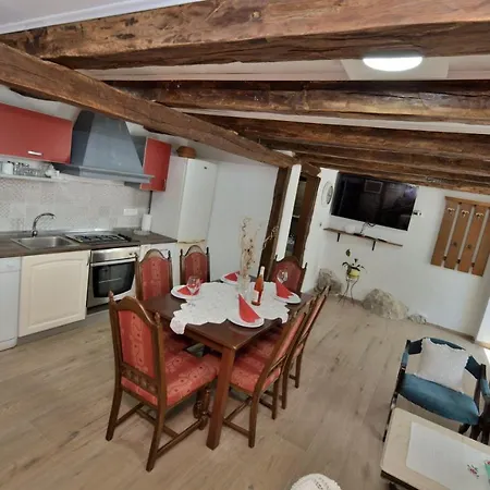 House Rustic Pearl