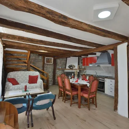 House Rustic Pearl